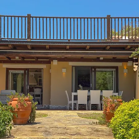 Di Lusso Con Piscina Privata, Bbq E Giardino