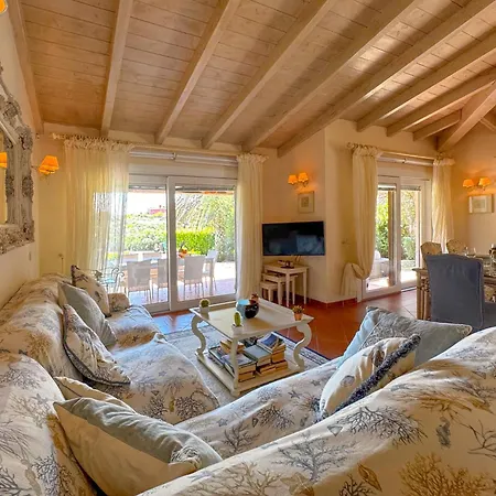 Di Lusso Con Piscina Privata, Bbq E Giardino *